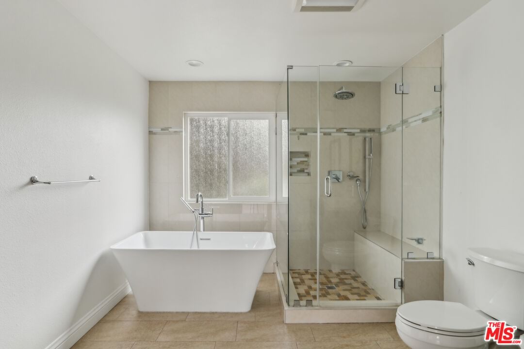 Lakeview photo 7
