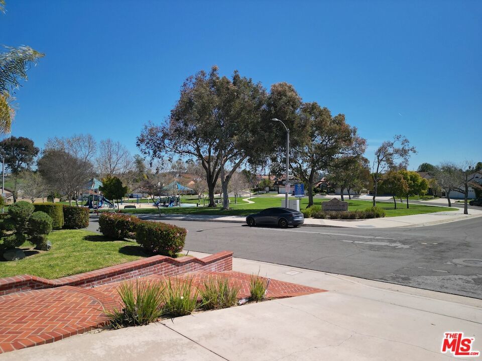 Peaceful Hills Rd photo 5