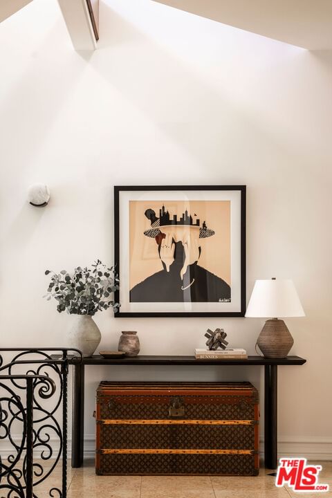 Mulholland photo 21