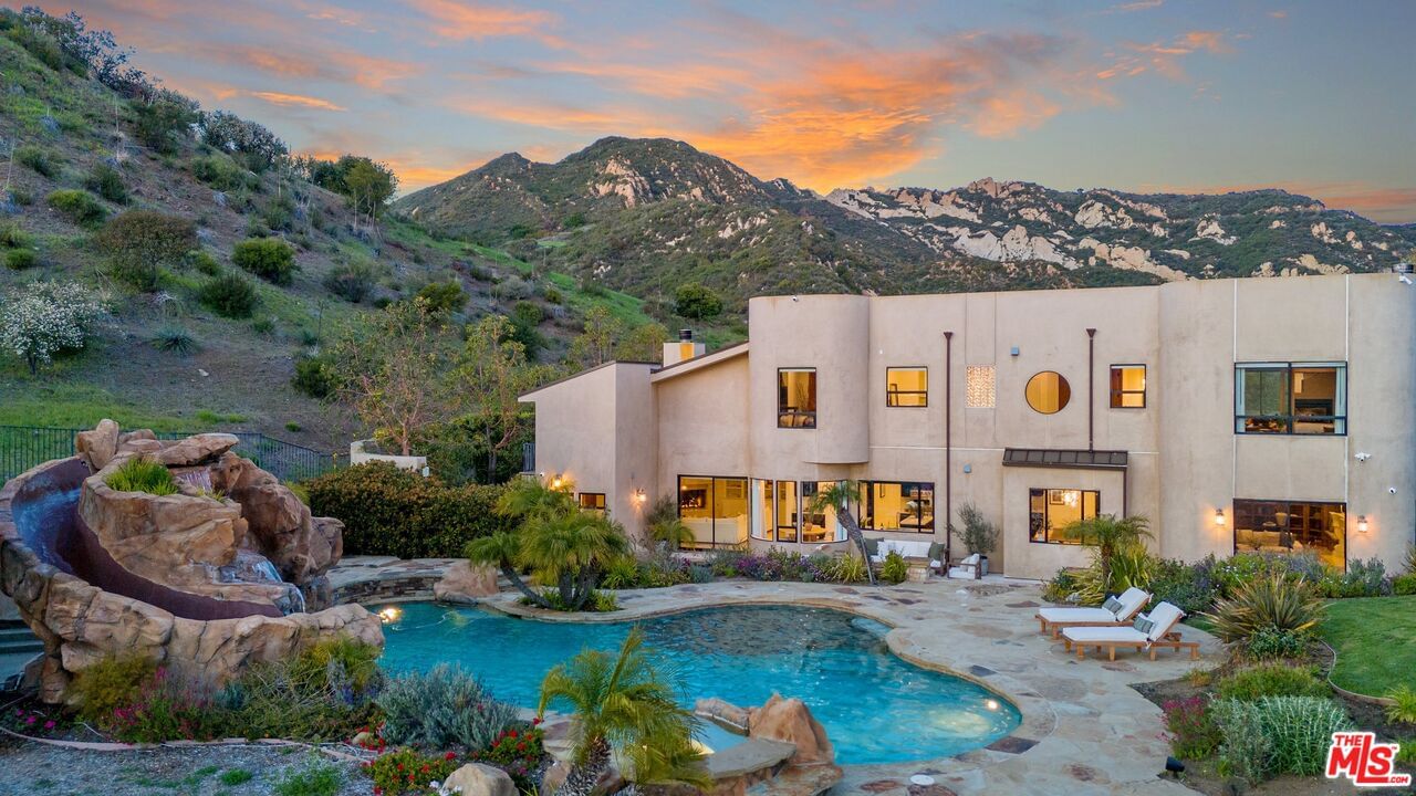 Mulholland photo 45