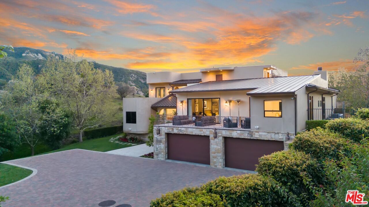 Mulholland photo 54