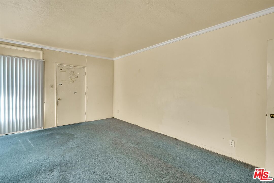 Edgemont photo 25