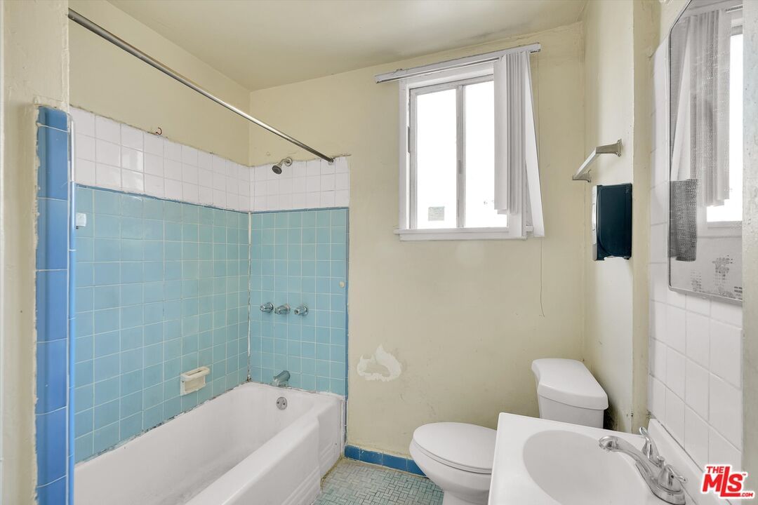 Edgemont photo 36