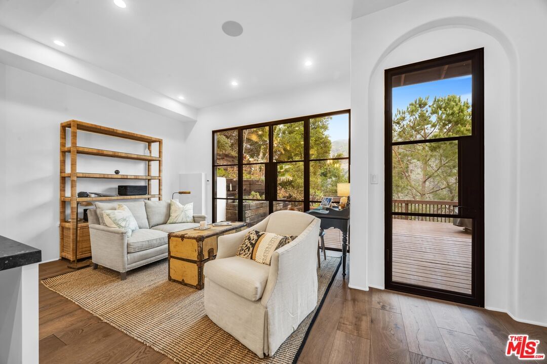 Live Oak Meadows photo 9