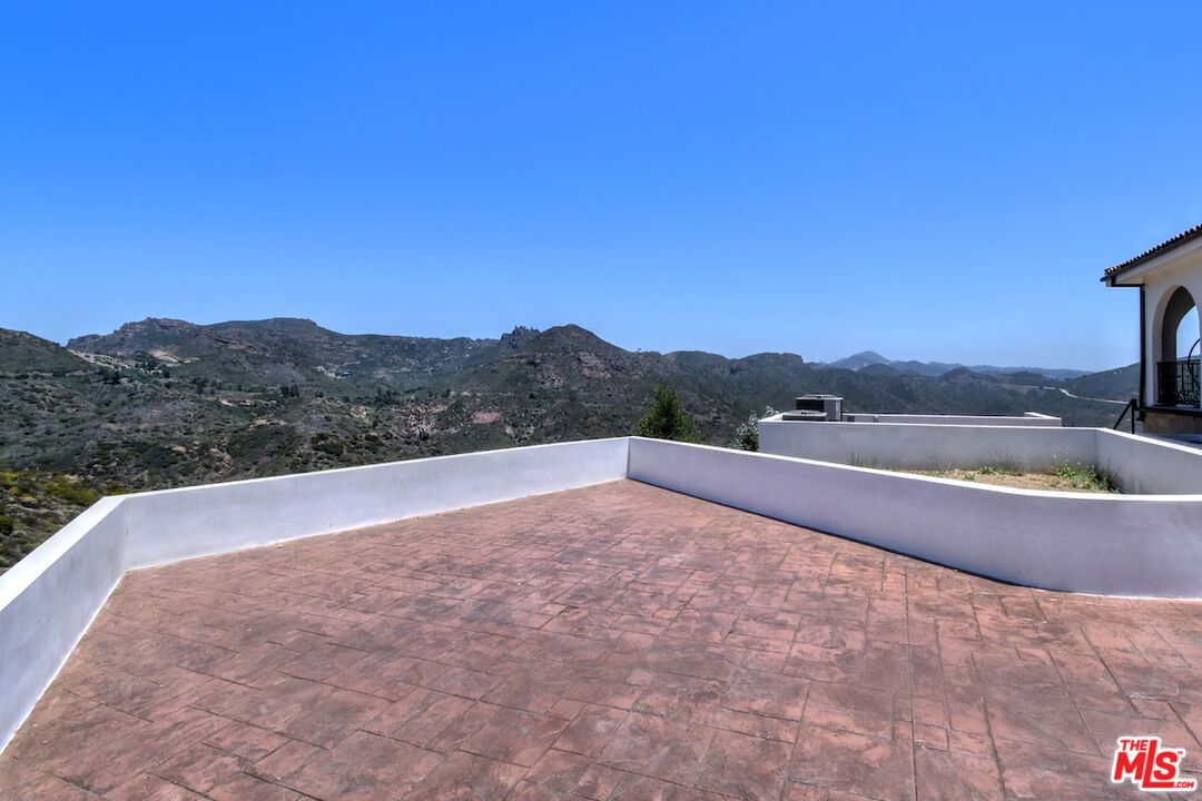 Mulholland photo 13