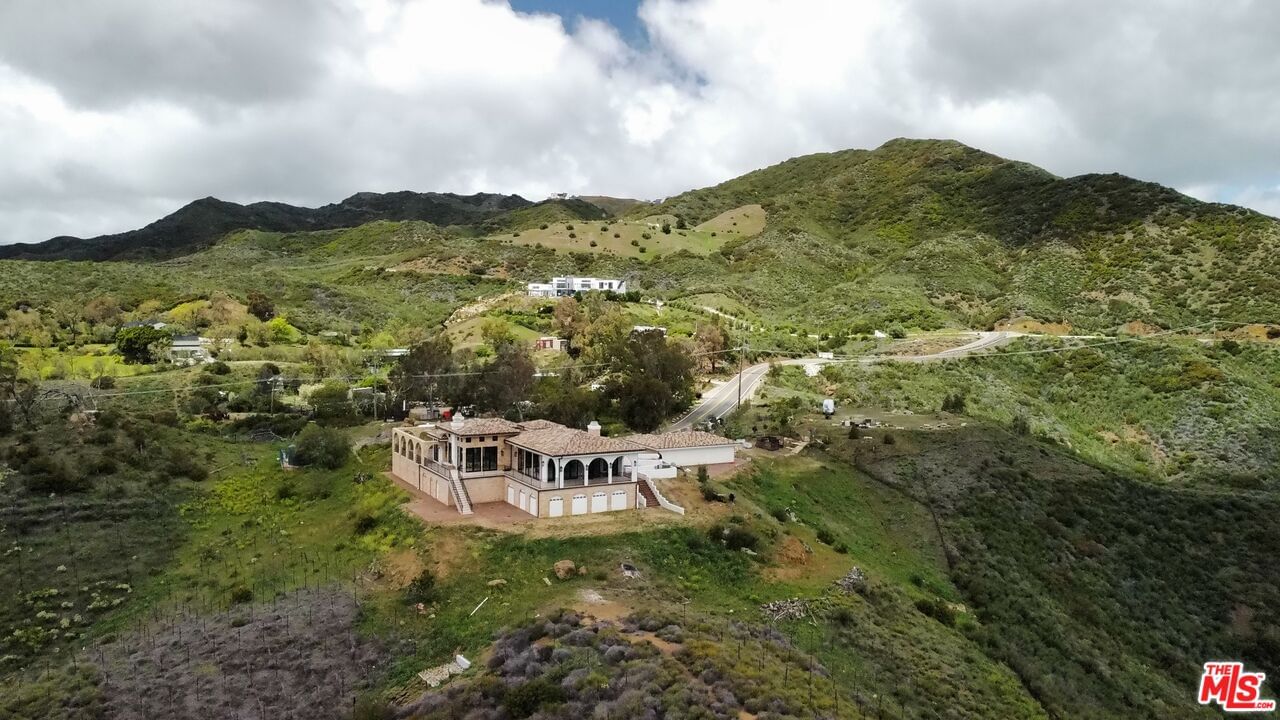 Mulholland photo 3