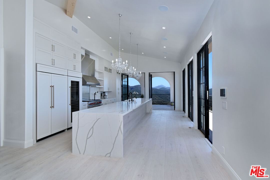Mulholland photo 31