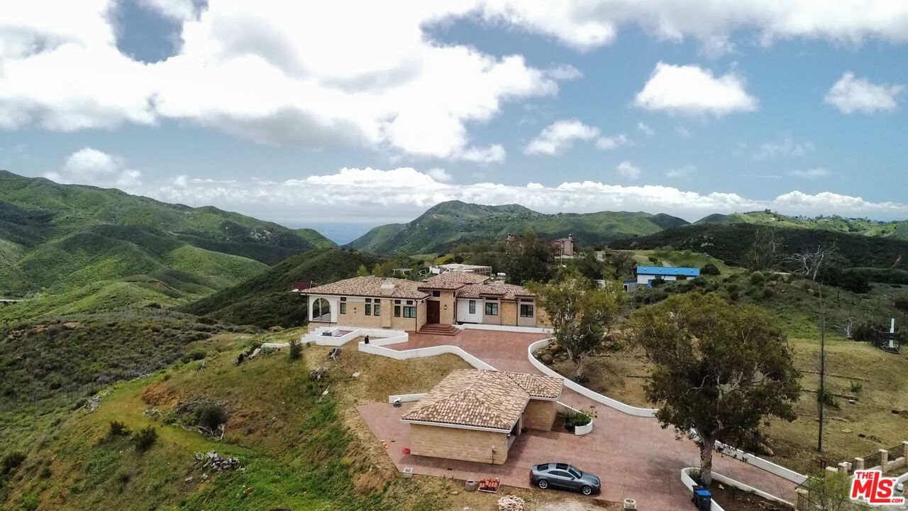 Mulholland photo 4