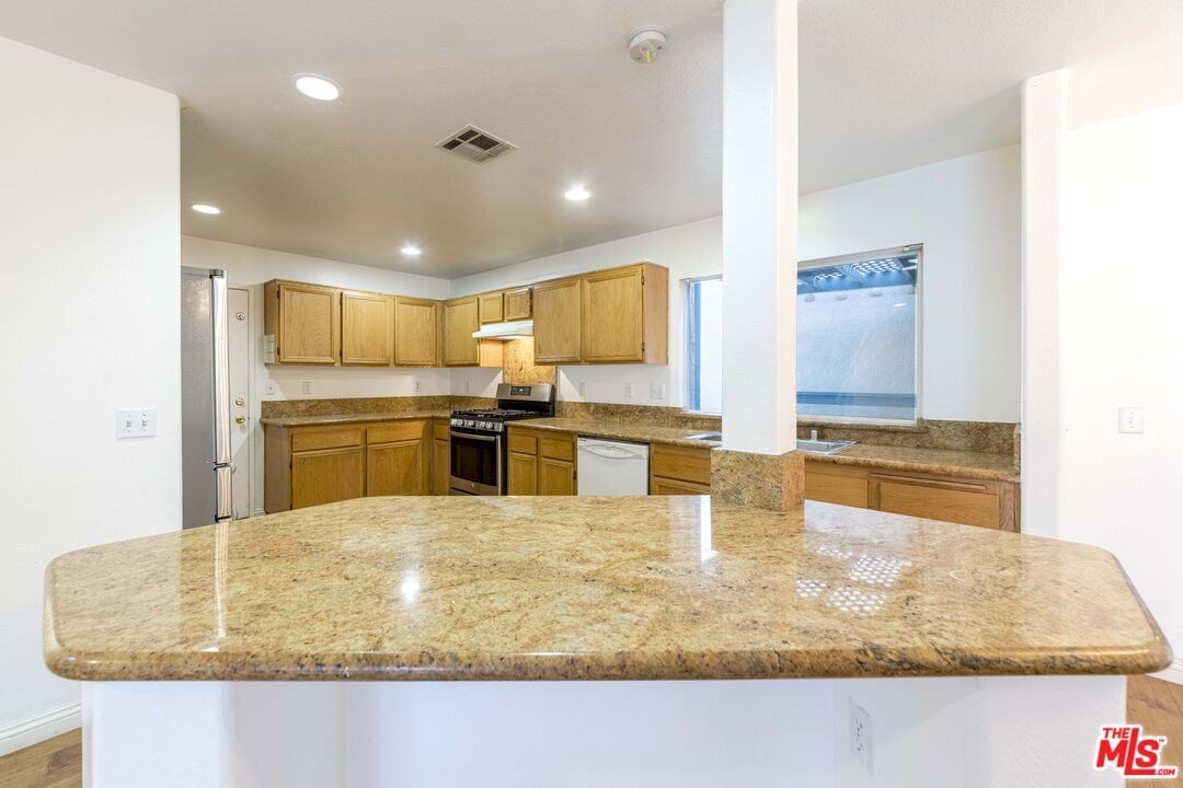 Harbor Village photo 23