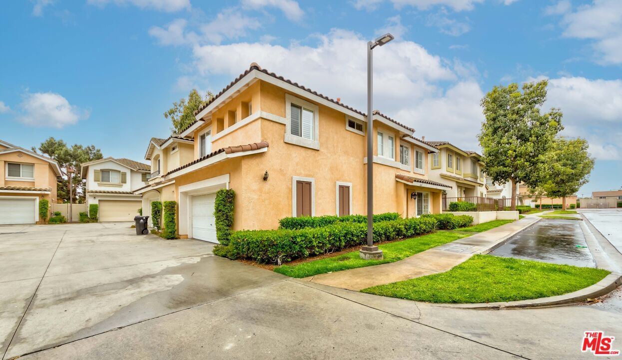 Harbor Village photo 48