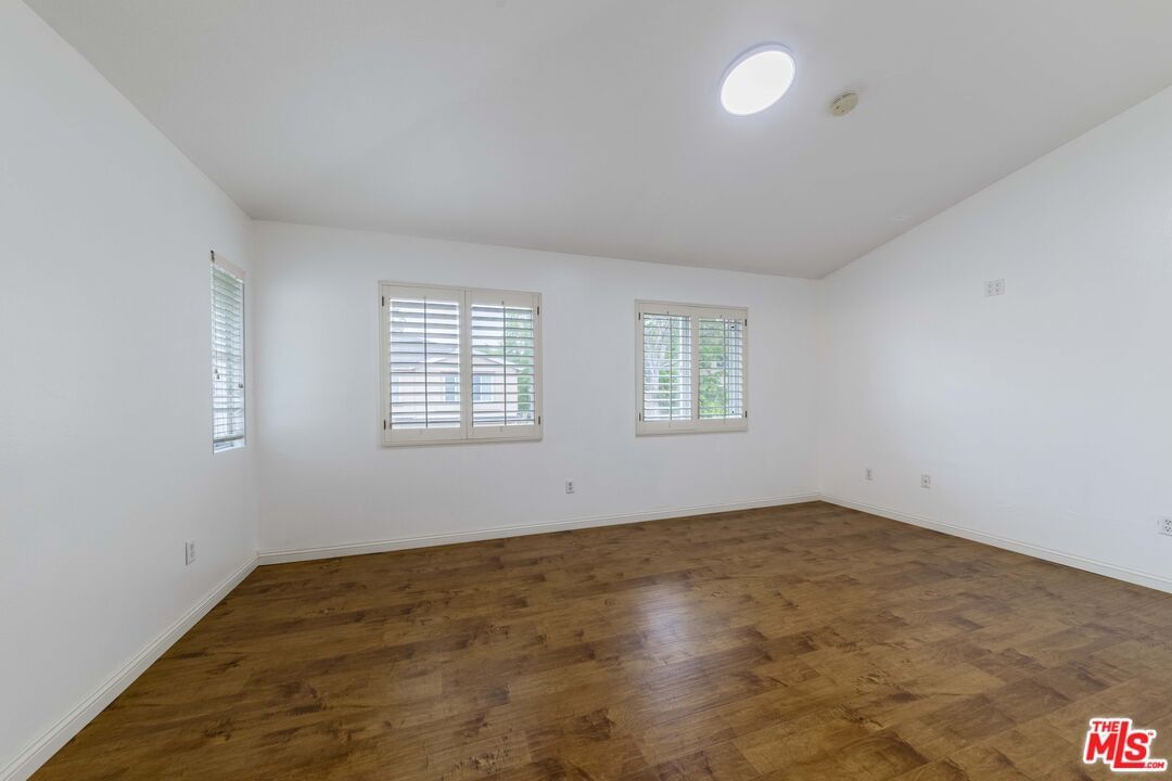 Harbor Village photo 55