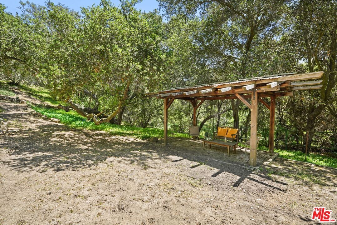 Hillside photo 34