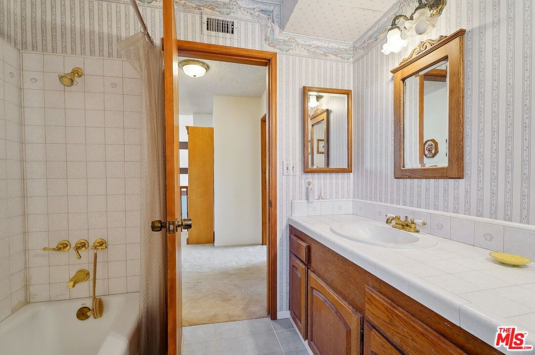 Sunnybrae photo 11