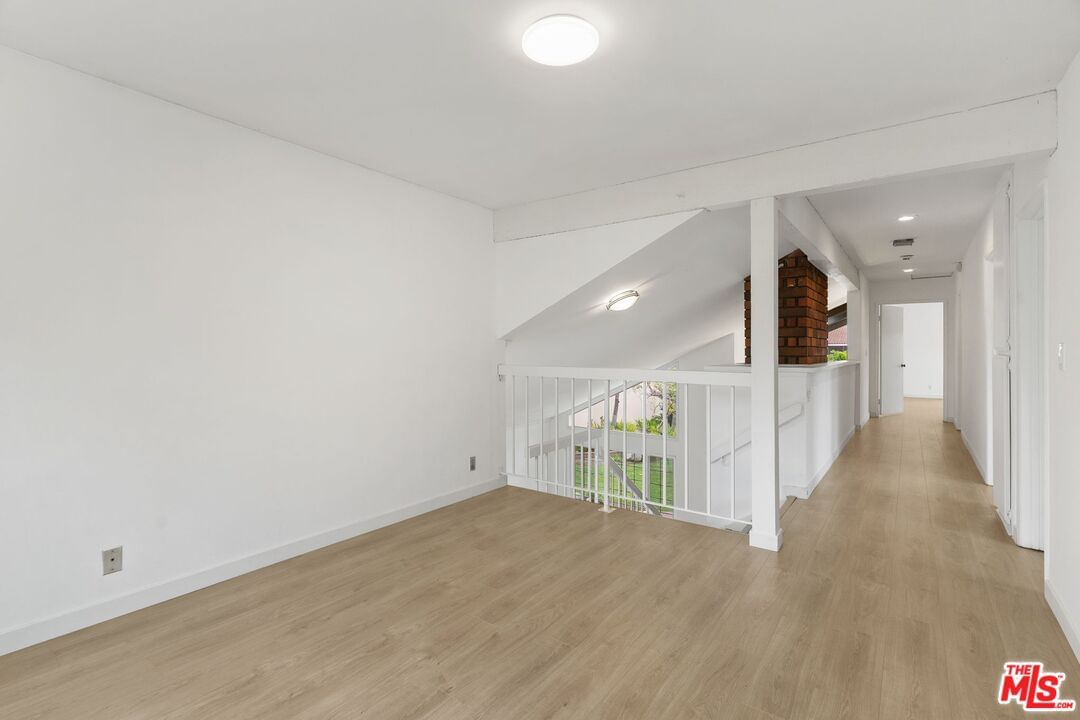 Meadow Wood photo 17