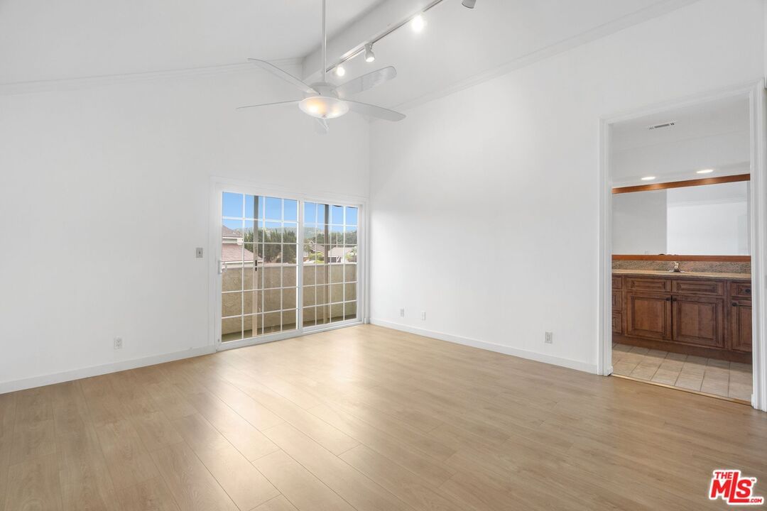 Meadow Wood photo 18