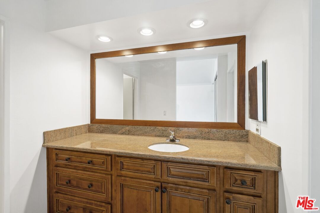 Meadow Wood photo 25