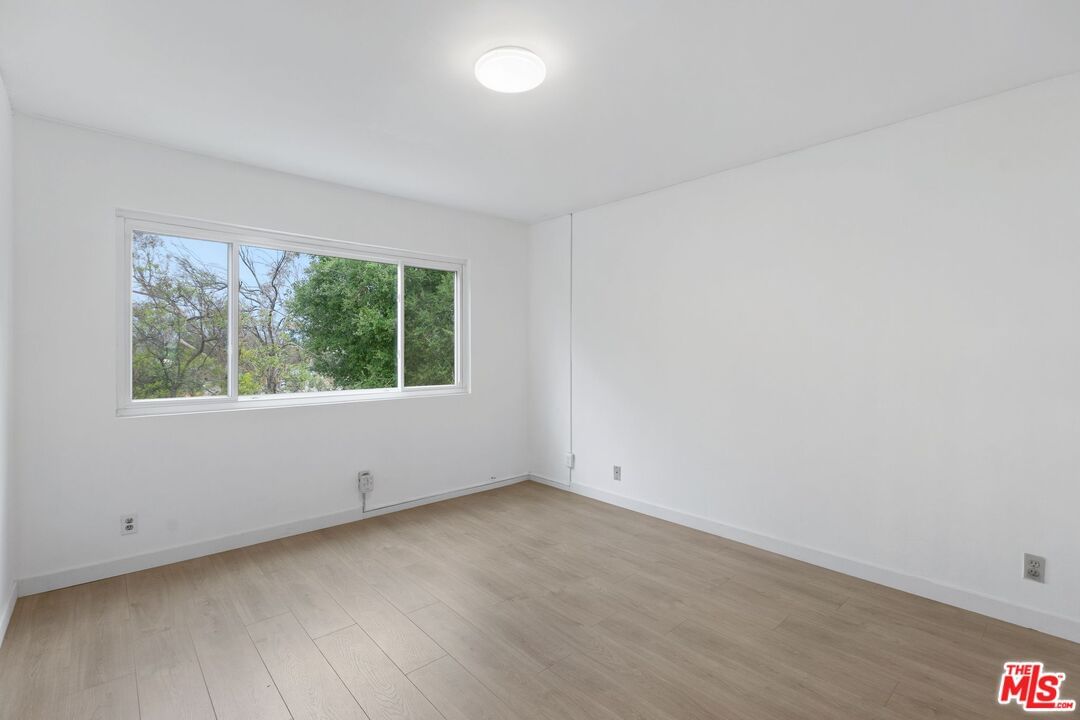 Meadow Wood photo 28