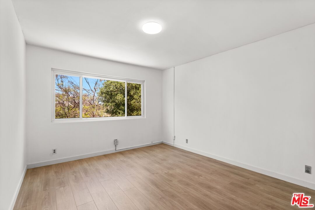 Meadow Wood photo 30