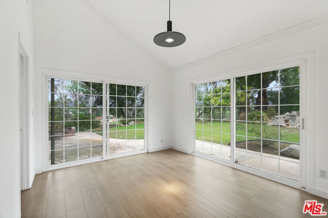 Meadow Wood photo 8