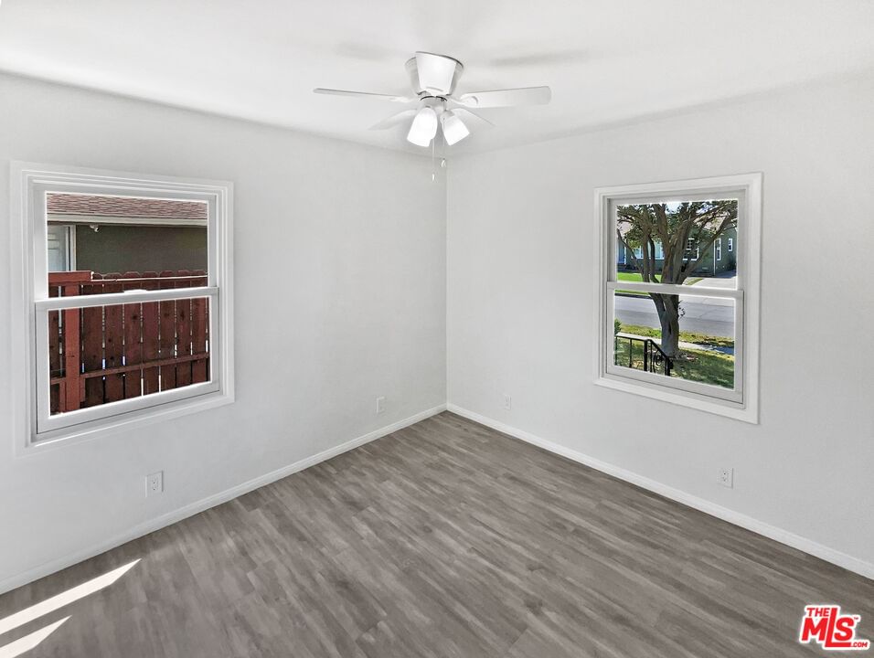 Hazelbrook photo 10