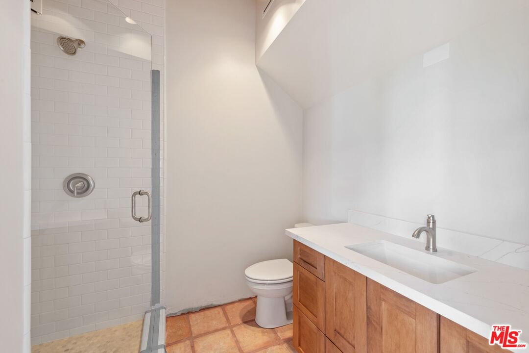 Malibu Colony photo 32