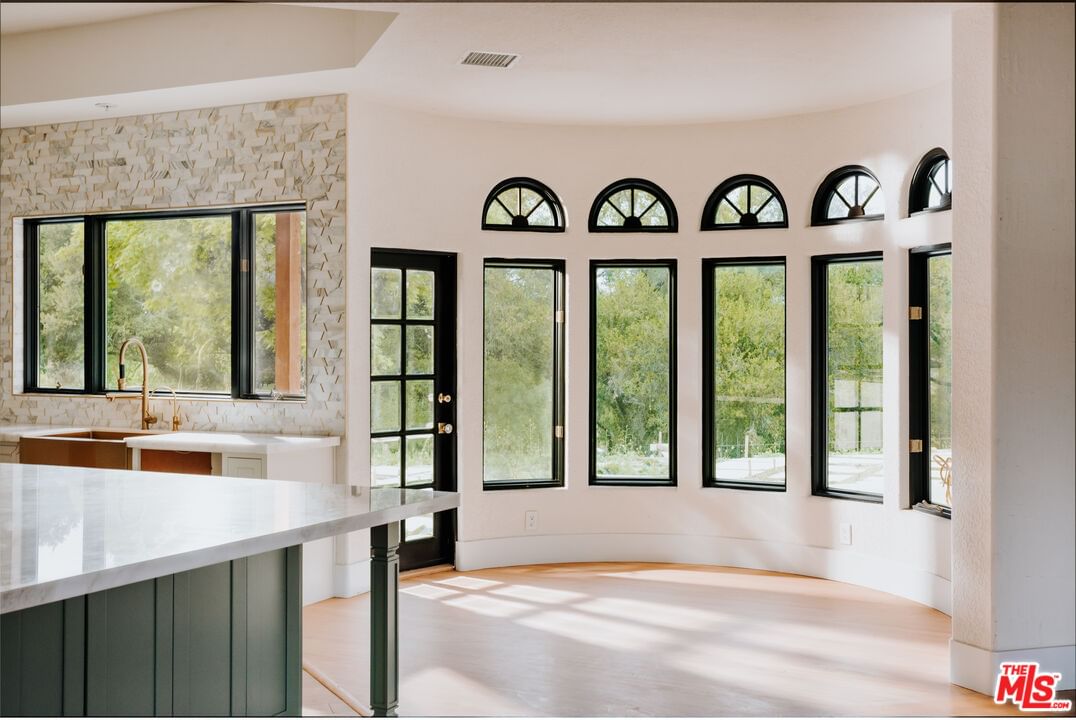 Valley Ranch photo 12