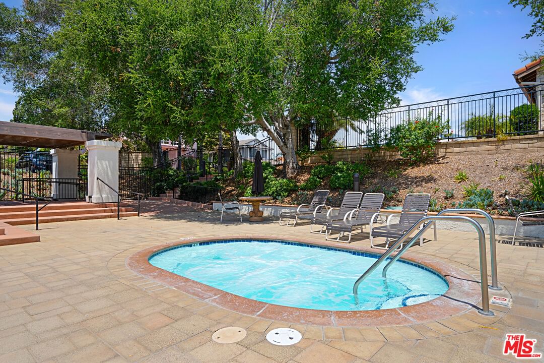 Fox Springs photo 32