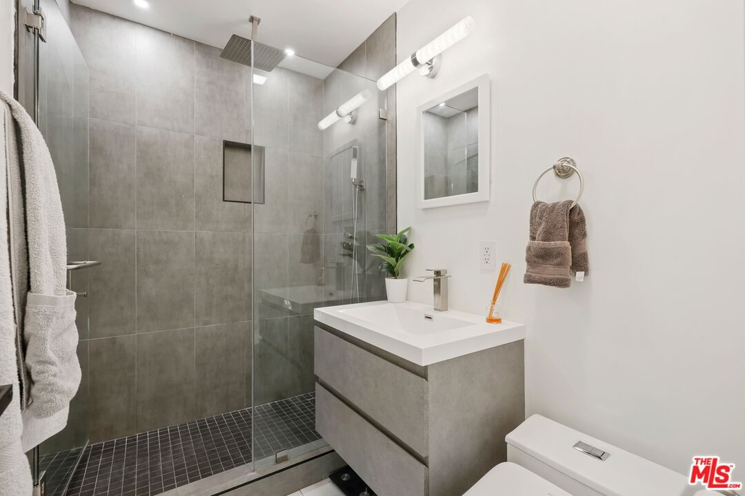 Beachwood photo 24