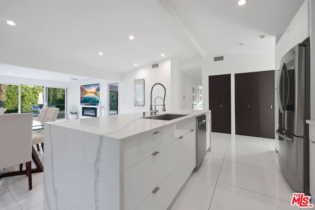 Beachwood photo 8