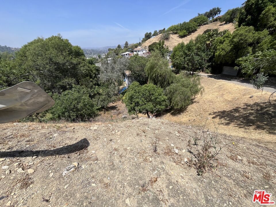 Cliff photo 8