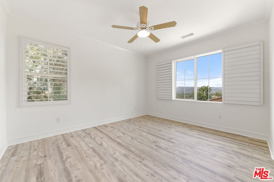 Corral photo 31