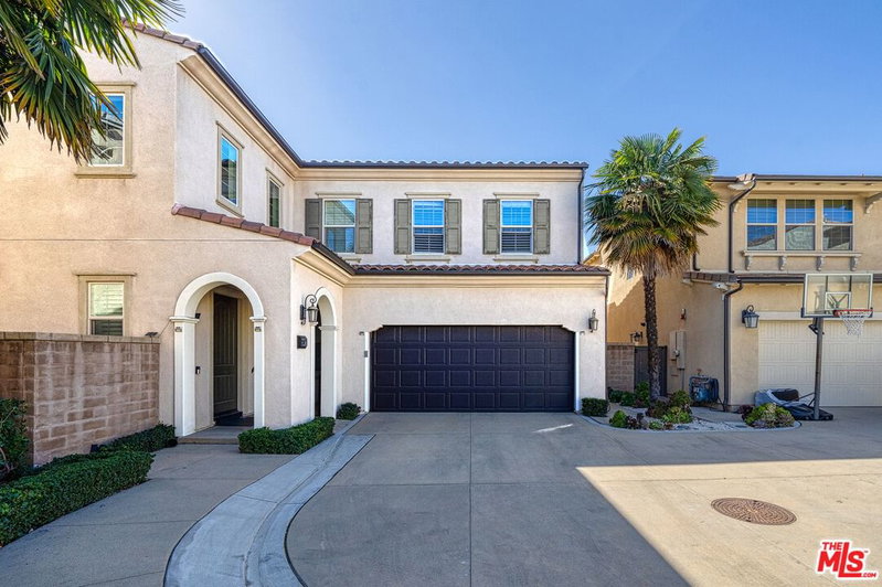 12017 Lavender Ln