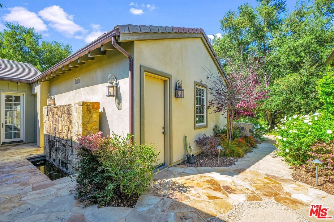 Mulholland photo 55
