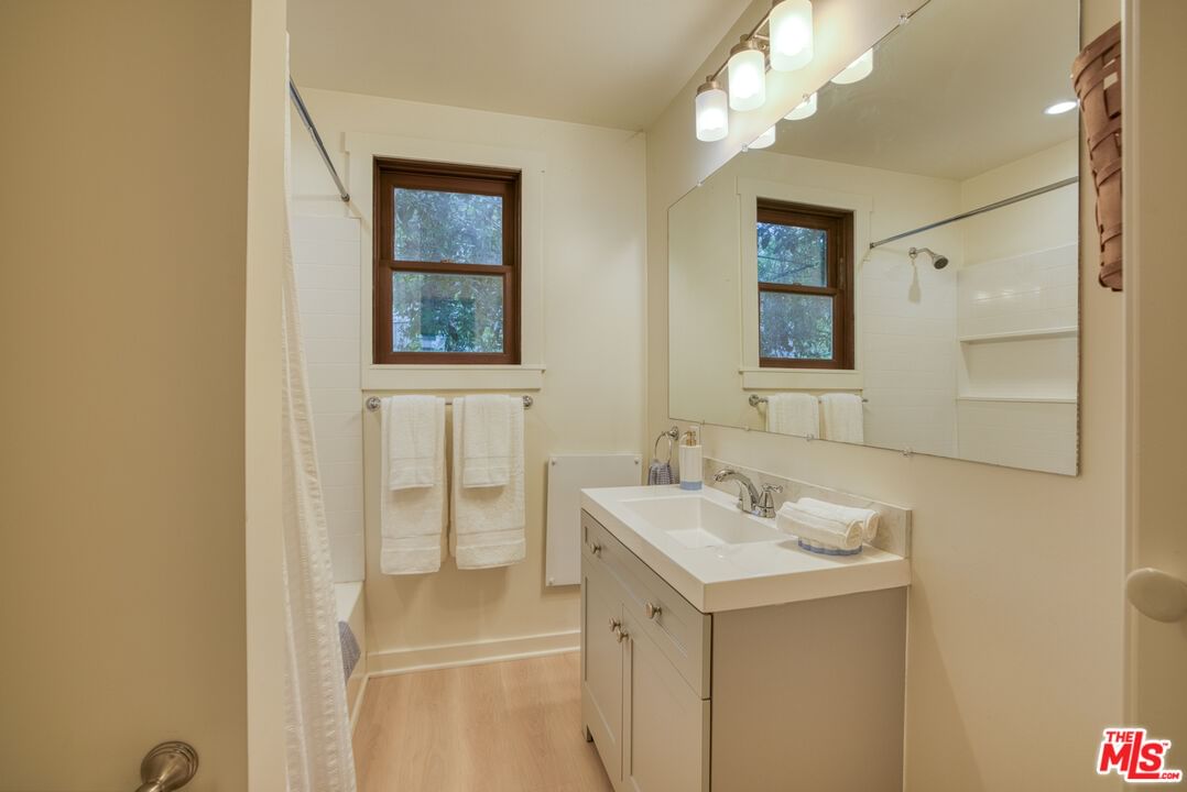 Brookside photo 17