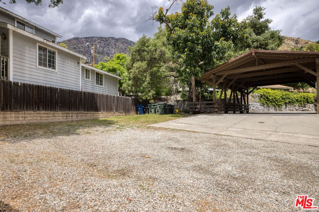 Brookside photo 22