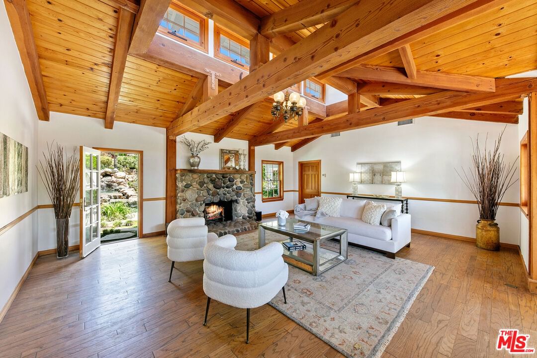 Mulholland photo 20