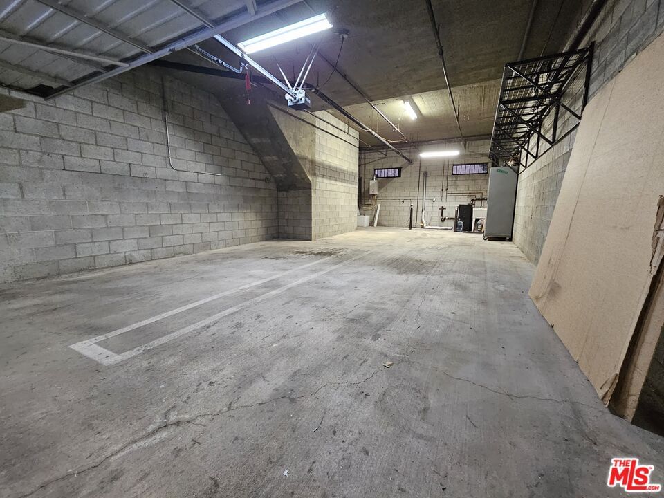 Bronson photo 28