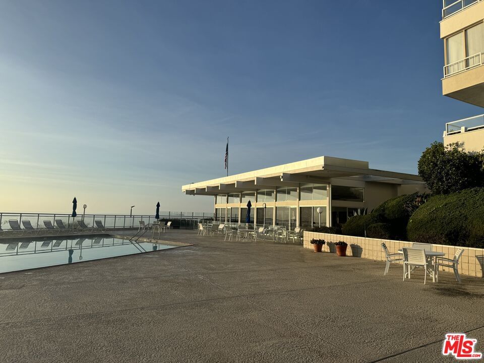 Seagate photo 6