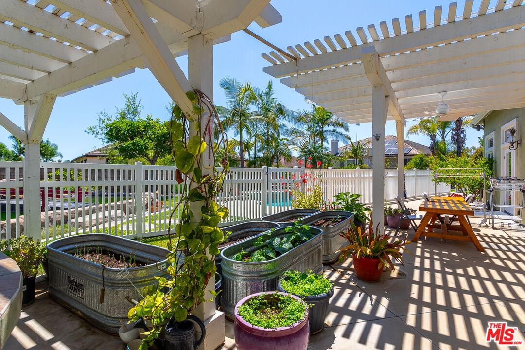 Arbor Gate photo 11