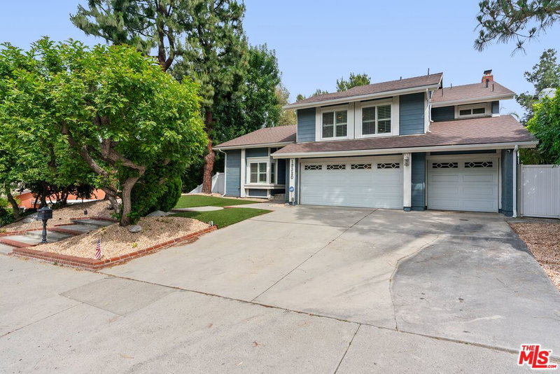 12320 Nugent Dr