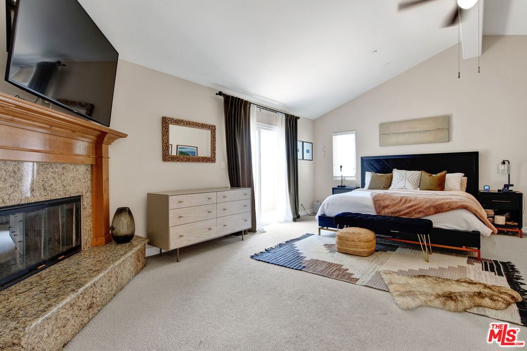 Clark photo 16