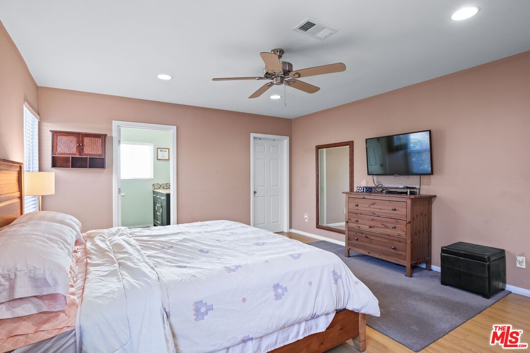 Winnetka photo 15