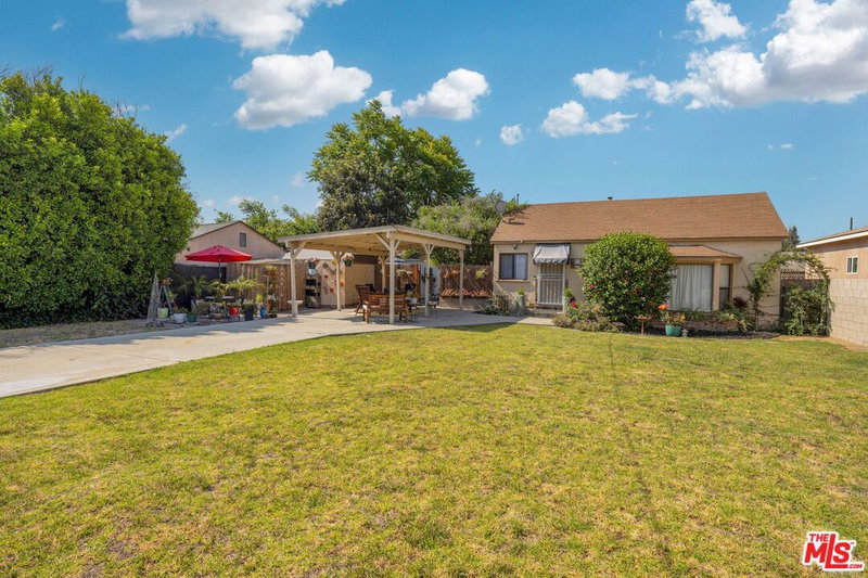 10536 Bisby St