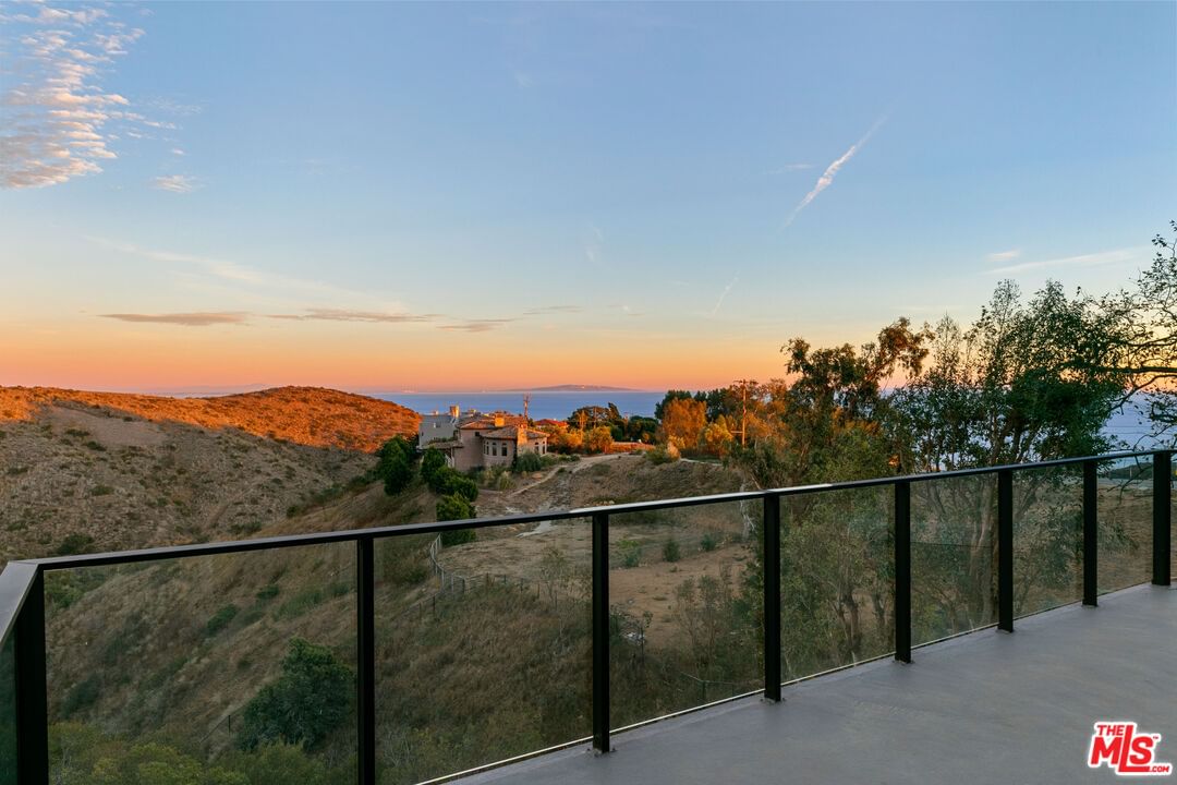 Latigo Canyon photo 44