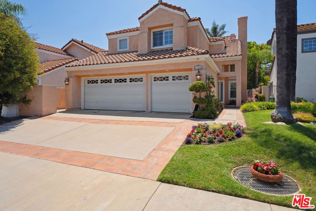 Vista Cerritos photo 4
