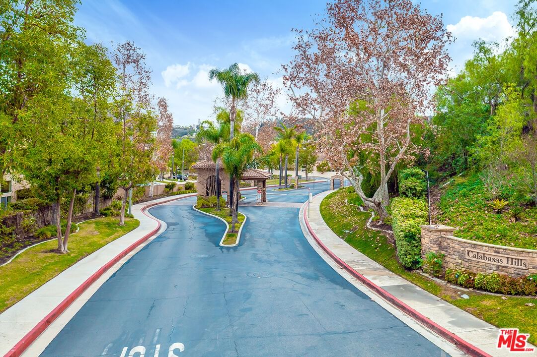 Vista Cerritos photo 58