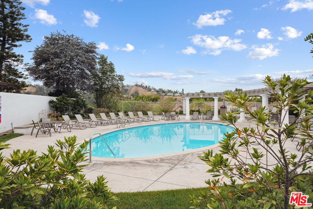 Vista Cerritos photo 60