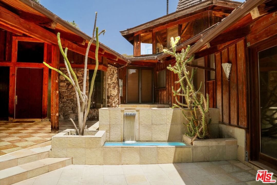 Calle Yucca photo 16