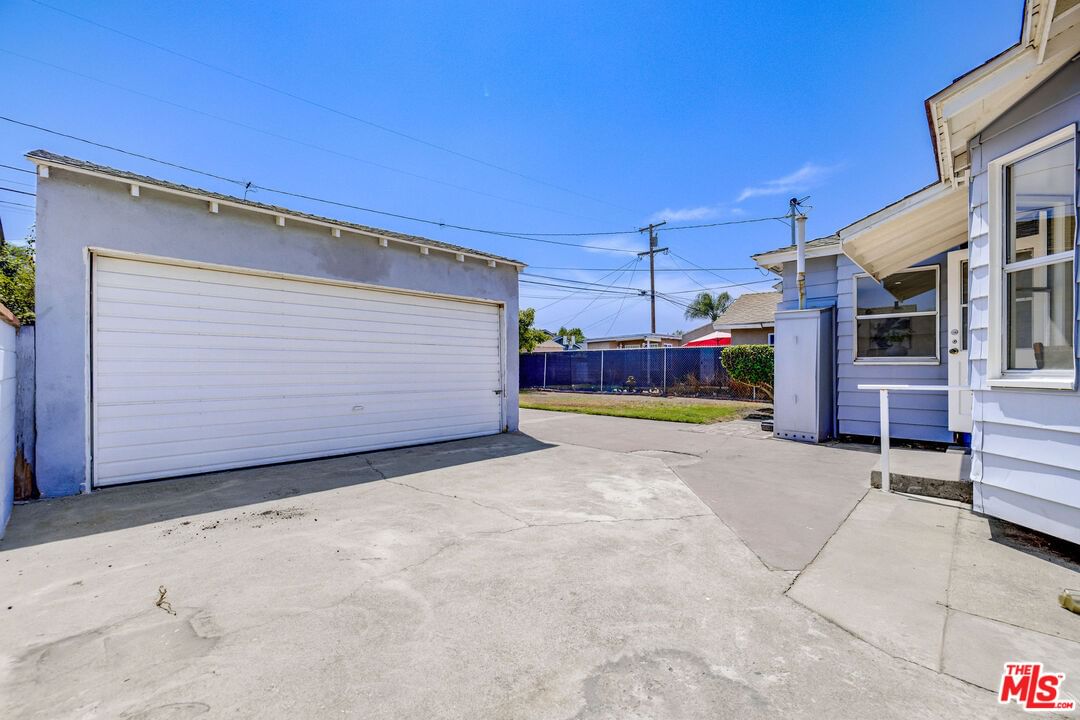 Bellflower photo 27