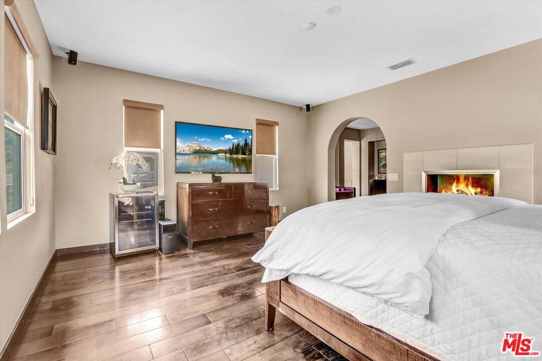 Oakridge photo 25
